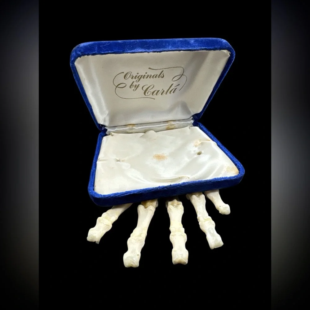 Vintage Art Deco Originals By Carla Blue Velvet Jewelry Box